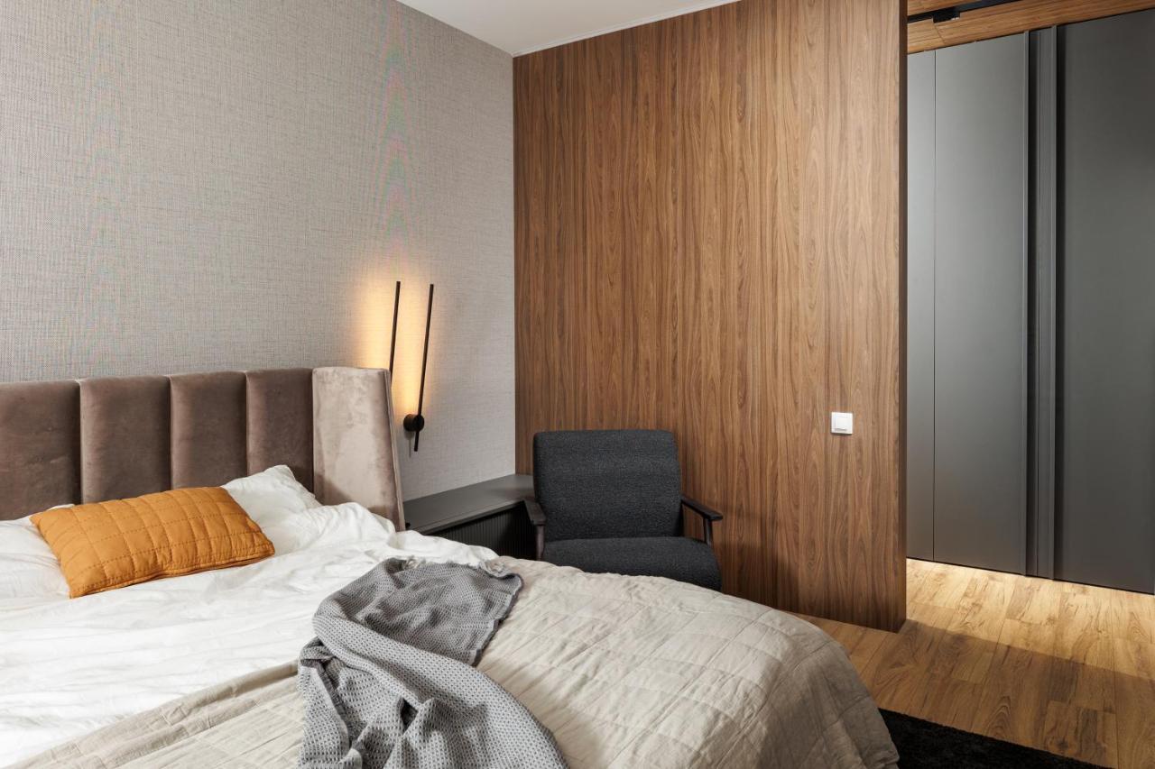 Mandala Designer Apartments With Free Private Parking, Near Mall Coresi Brasov Exterior photo