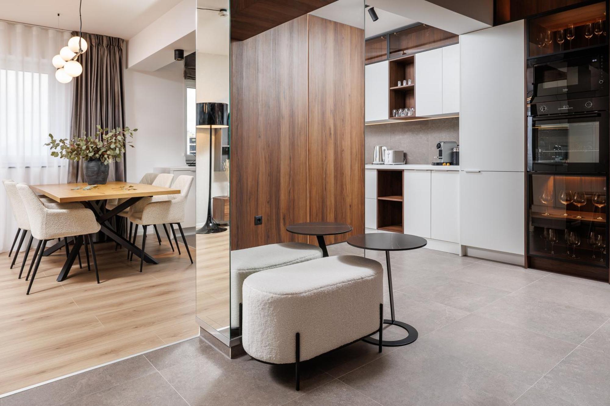 Mandala Designer Apartments With Free Private Parking, Near Mall Coresi Brasov Exterior photo